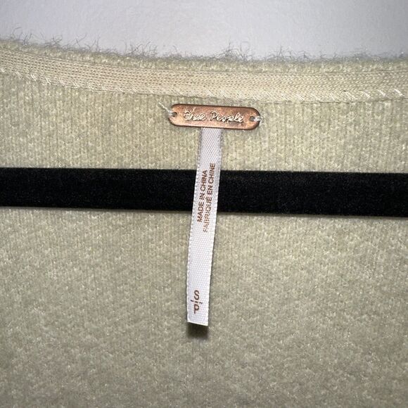 Free People Women’s Sweater Weather Deep V Neck Sweater Oversized Size Small - Picture 4 of 5